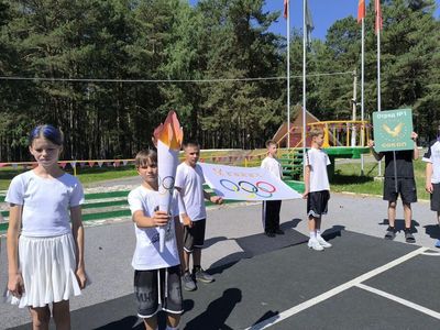 Парад отрядов с флагами