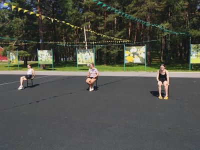 Весёлые соревнования в лагере