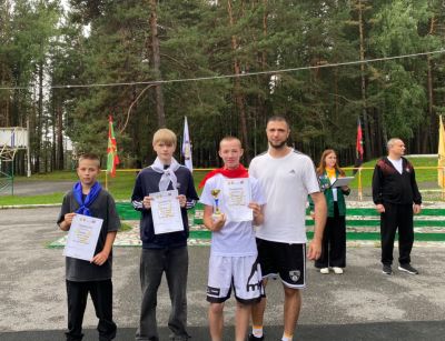 Победители турнира по пионерболу