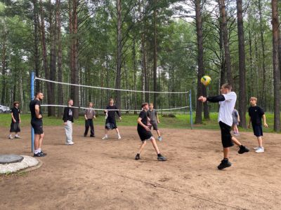 Матч между старшими отрядами