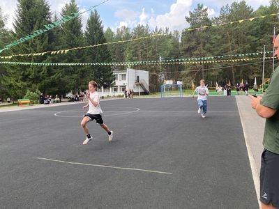 Судьи фиксируют результаты участников