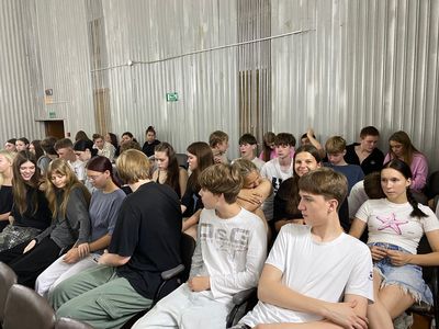 Ребята проверяют знания истории российской армии