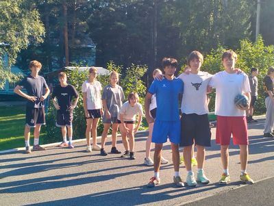 Участники смены на соревнованиях «Весёлые старты»