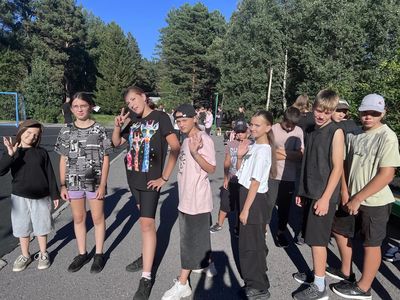 Отряды соревнуются в скорости и ловкости