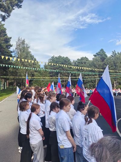 Торжественное открытие четвёртой смены «Мы — дети России!»