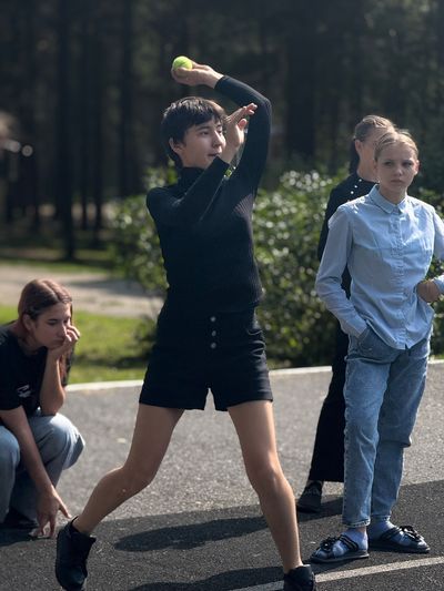 Соревнования по метанию малого мяча на дальность
